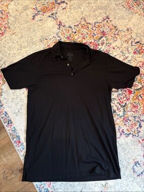 Men's Black Polo Shirt with Classic Collar